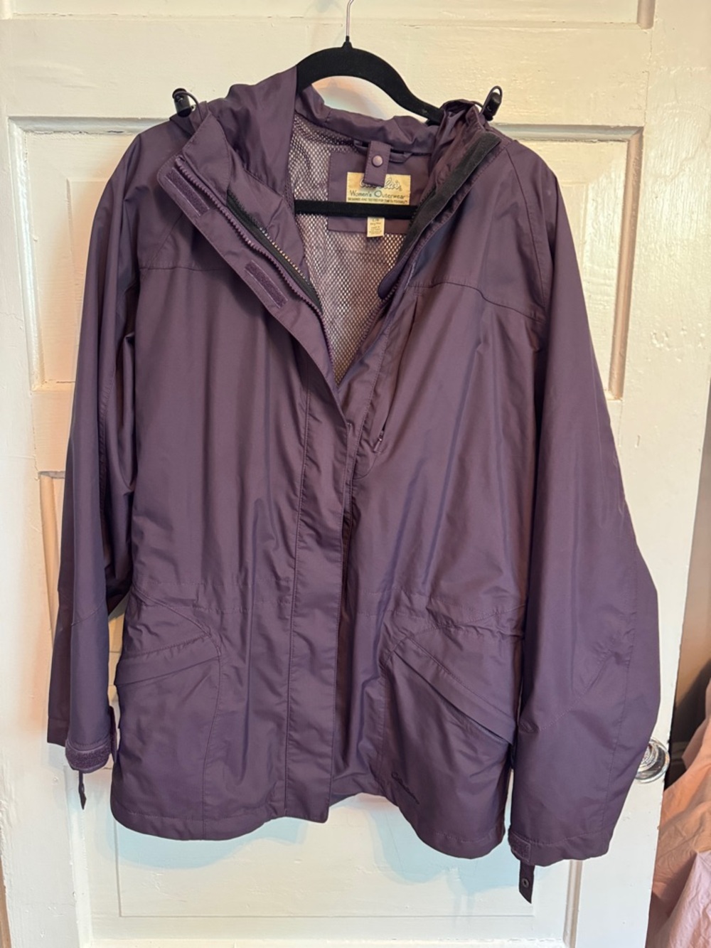Cabela's Women's Hooded Outerwear Jacket in Plum